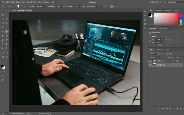 PhotoCraft with a photo open, layers on the right